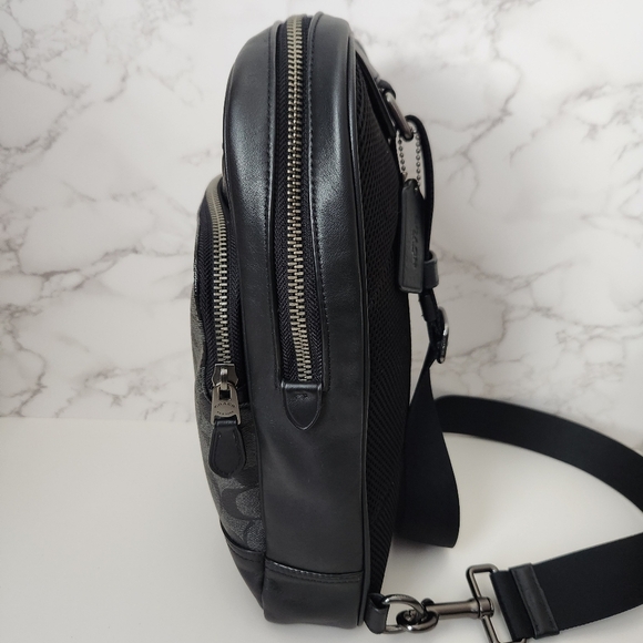 COACH | Graham Crossbody Pack in Signature Canvas Gunmetal/Charcoal/Black - Picture 6 of 12